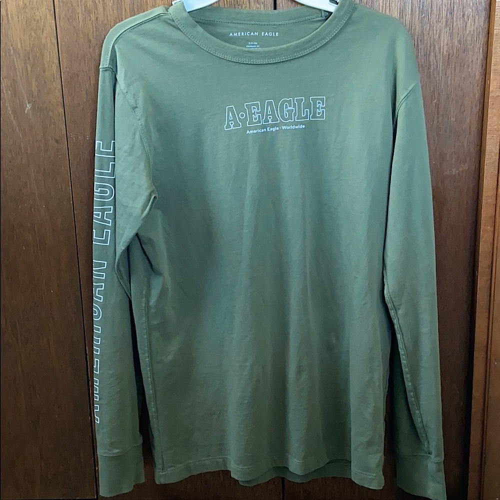American Eagle Long Sleeve T-Shirt, standard fit